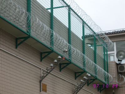 供应中山安凯模体育场围网